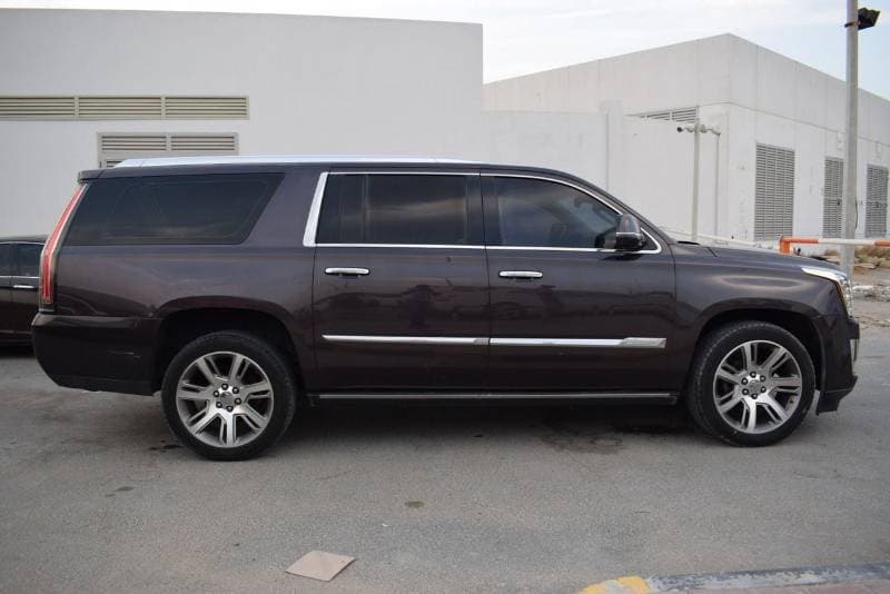 2016 Cadillac Escalade ESV thumbnail 5