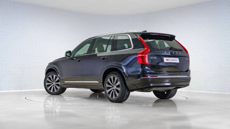 2025 Volvo XC90 thumbnail 2