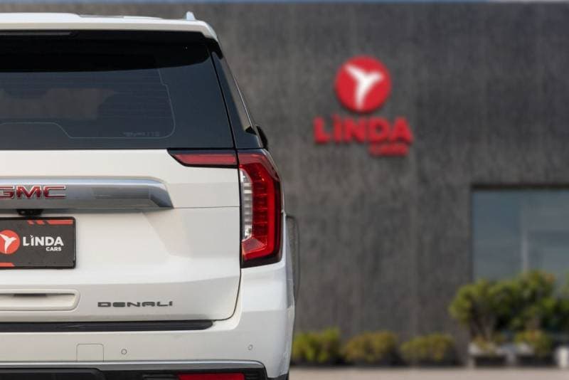 2024 GMC Yukon thumbnail 5