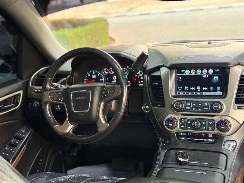 2018 GMC Yukon thumbnail 3