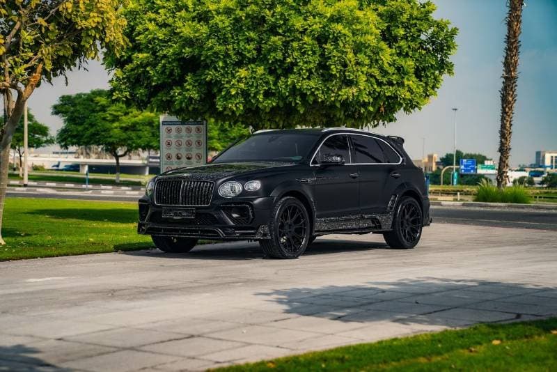 2023 Bentley Bentayga thumbnail 2
