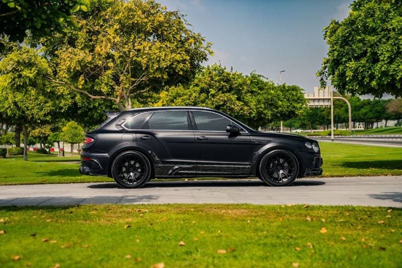 2023 Bentley Bentayga thumbnail 6
