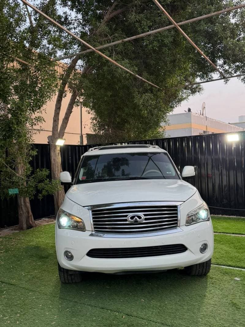 2014 Infiniti QX80 thumbnail 3