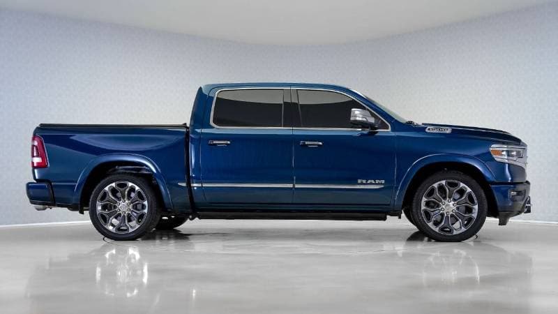 2022 RAM 1500 thumbnail 3