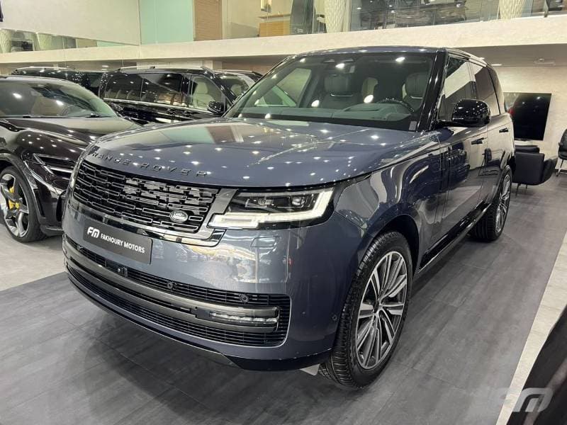 2026 Land Rover Range Rover thumbnail 3