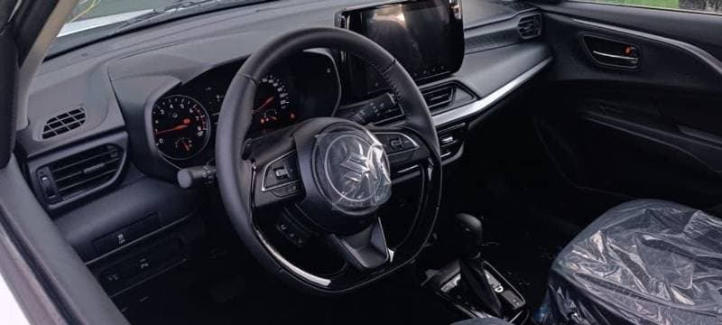 2026 Suzuki Swift thumbnail 8