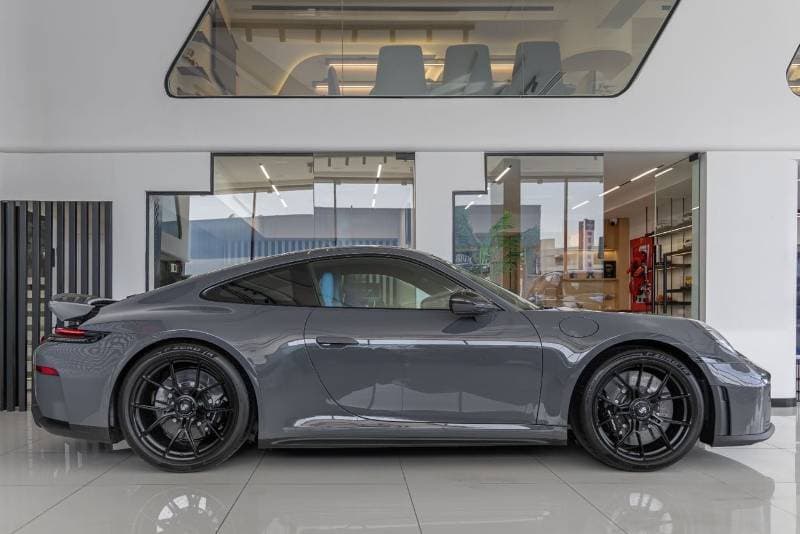 2026 Porsche 911 thumbnail 7