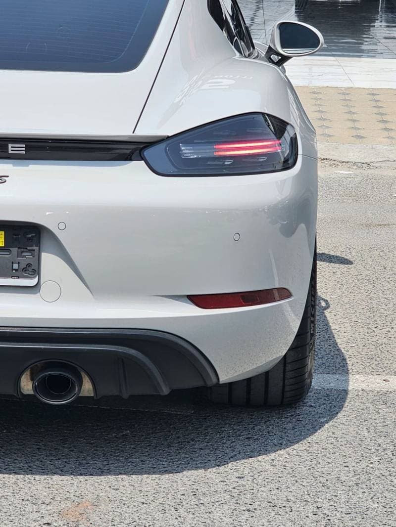 2024 Porsche 718 Cayman thumbnail 9
