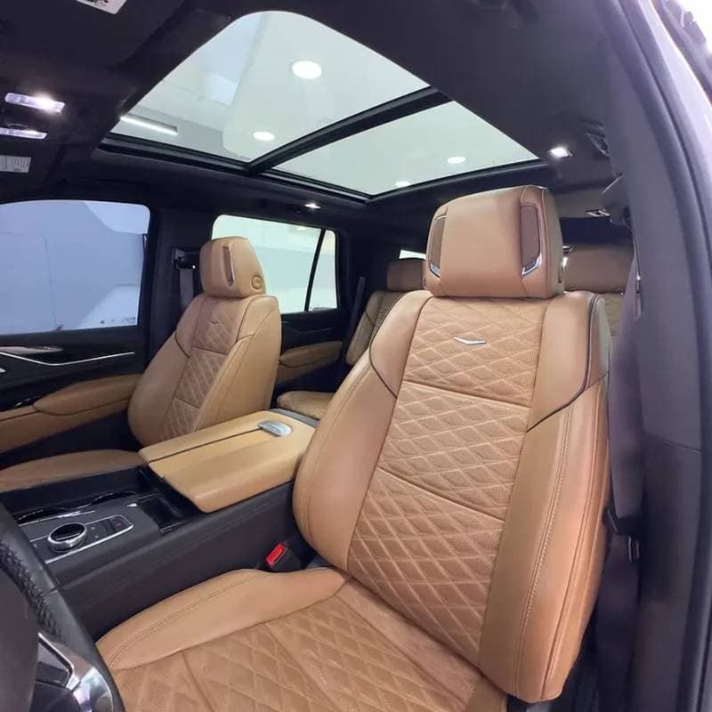 2024 Cadillac Escalade thumbnail 10