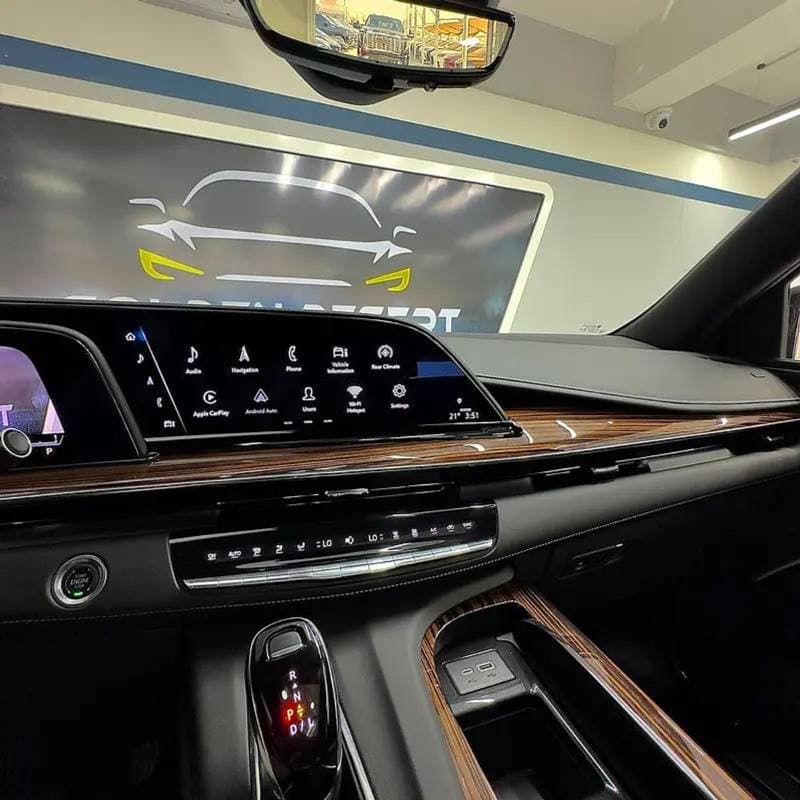 2024 Cadillac Escalade thumbnail 8