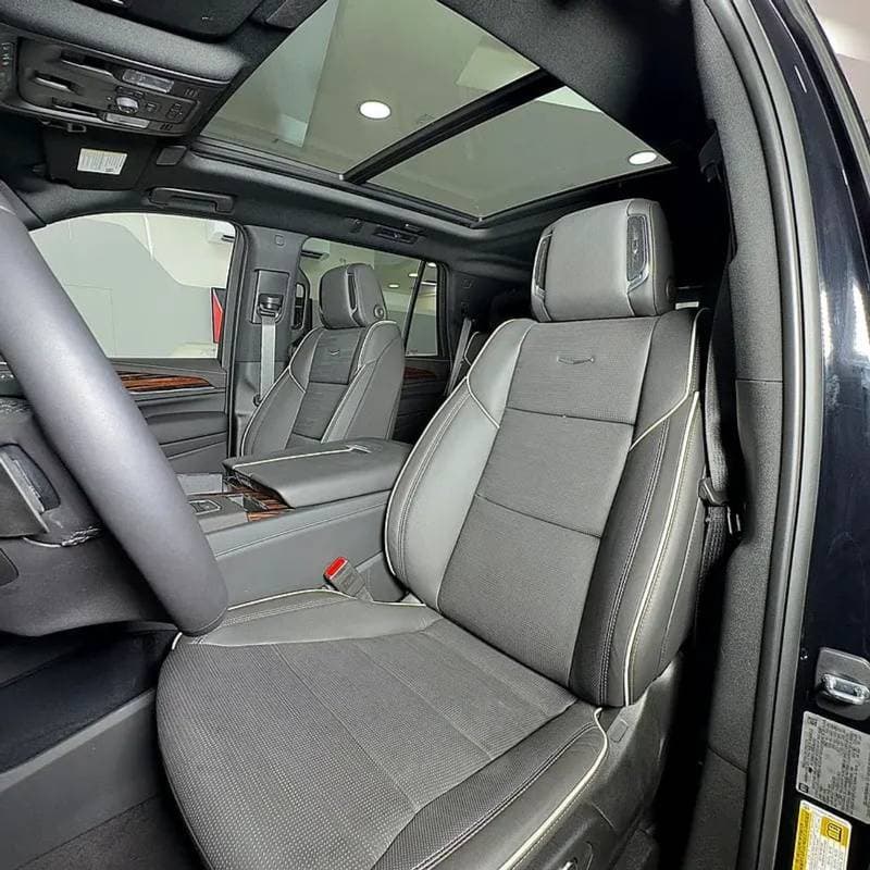 2024 Cadillac Escalade thumbnail 10