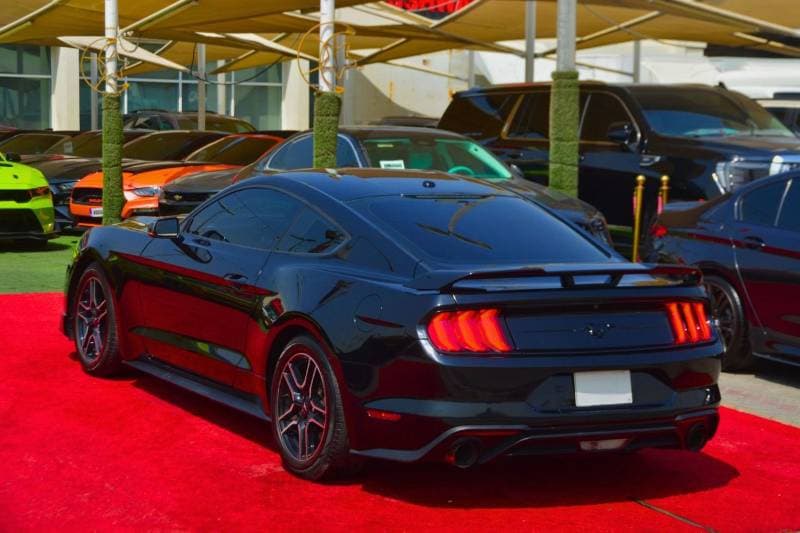 2017 Ford Mustang thumbnail 6