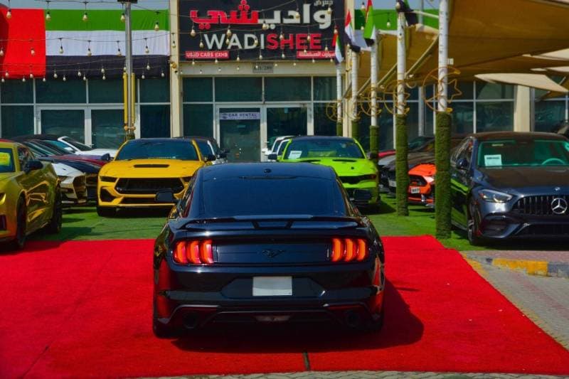 2017 Ford Mustang thumbnail 5