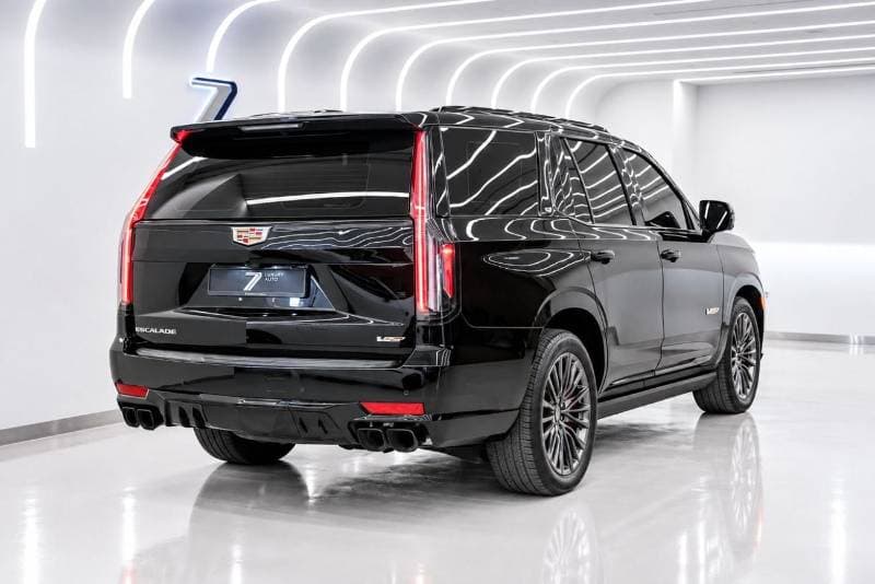 2023 Cadillac Escalade thumbnail 7