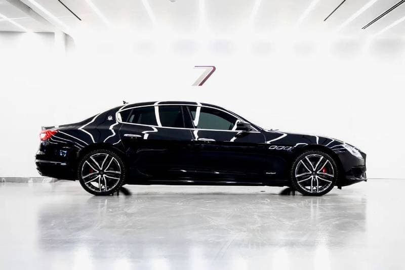 2020 Maserati Quattroporte thumbnail 3