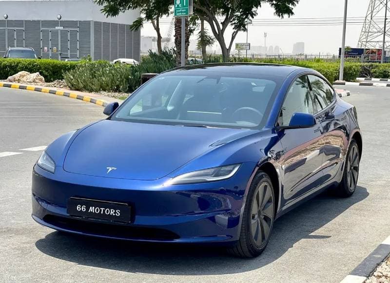 2024 Tesla Model 3 thumbnail 2