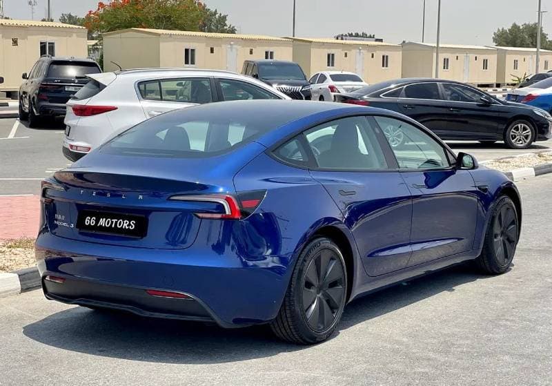 2024 Tesla Model 3 thumbnail 6