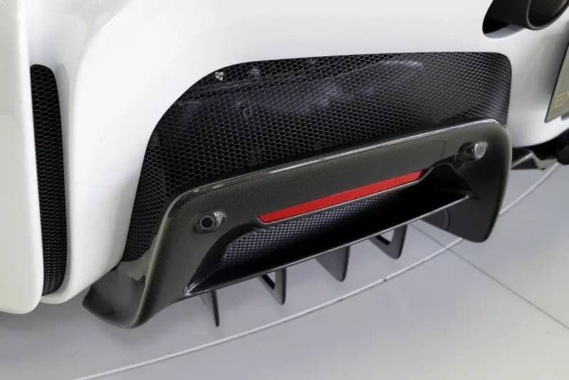 2024 Ferrari SF90 thumbnail 8