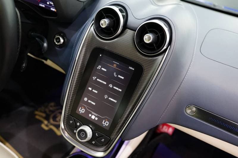2023 McLaren GT thumbnail 10