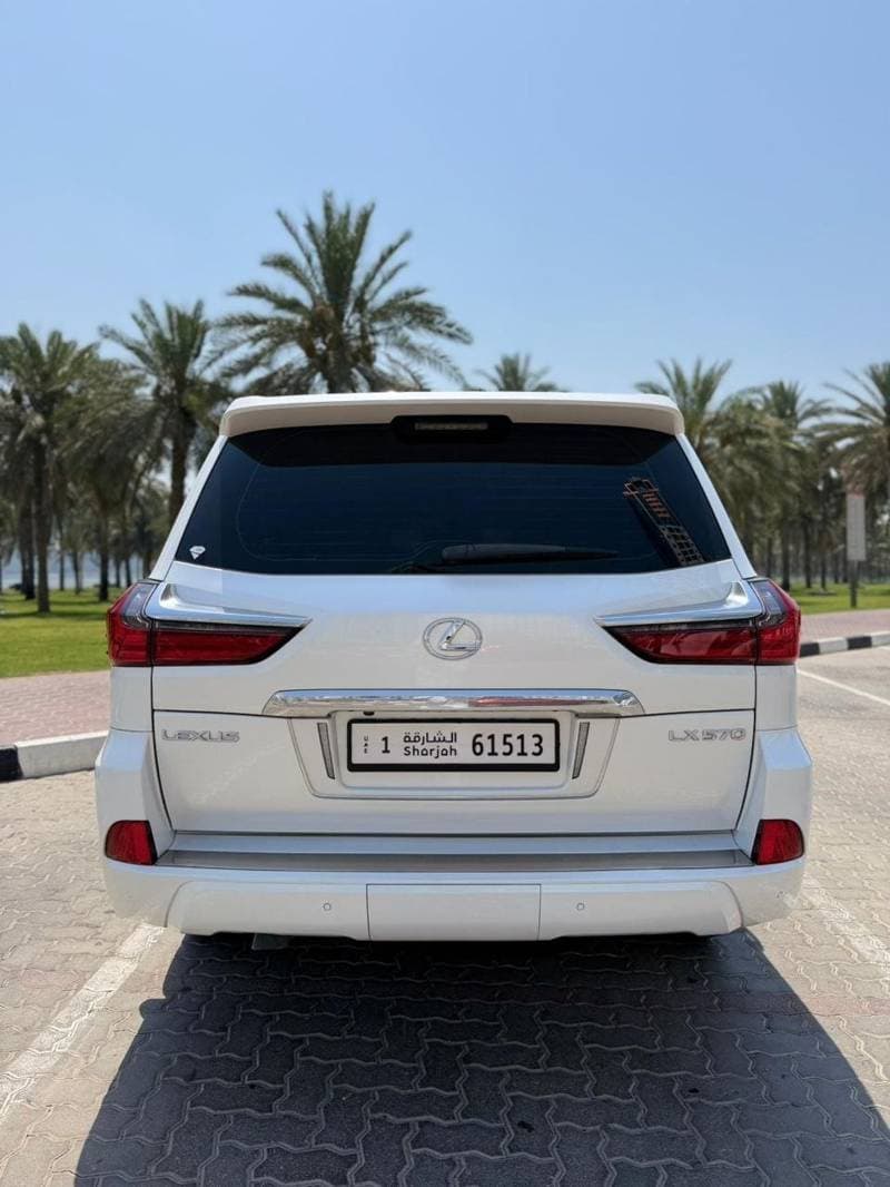 2018 Lexus LX570 thumbnail 7