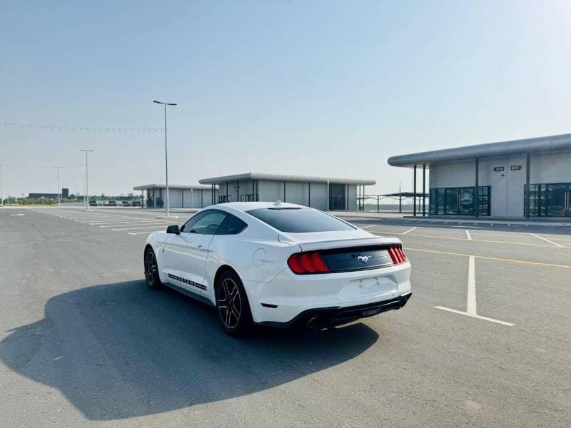 2021 Ford Mustang thumbnail 9