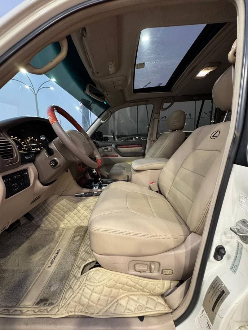 2000 Lexus LX450 thumbnail 7