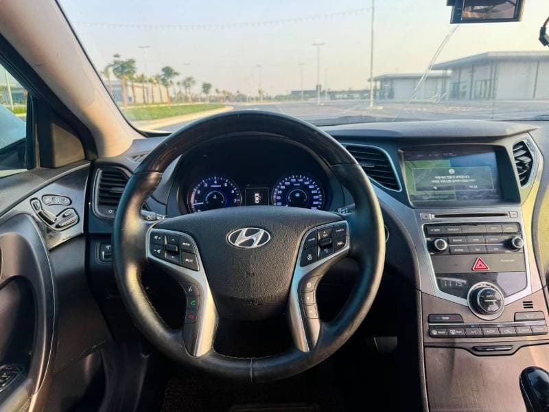 2015 Hyundai Grandeur thumbnail 9