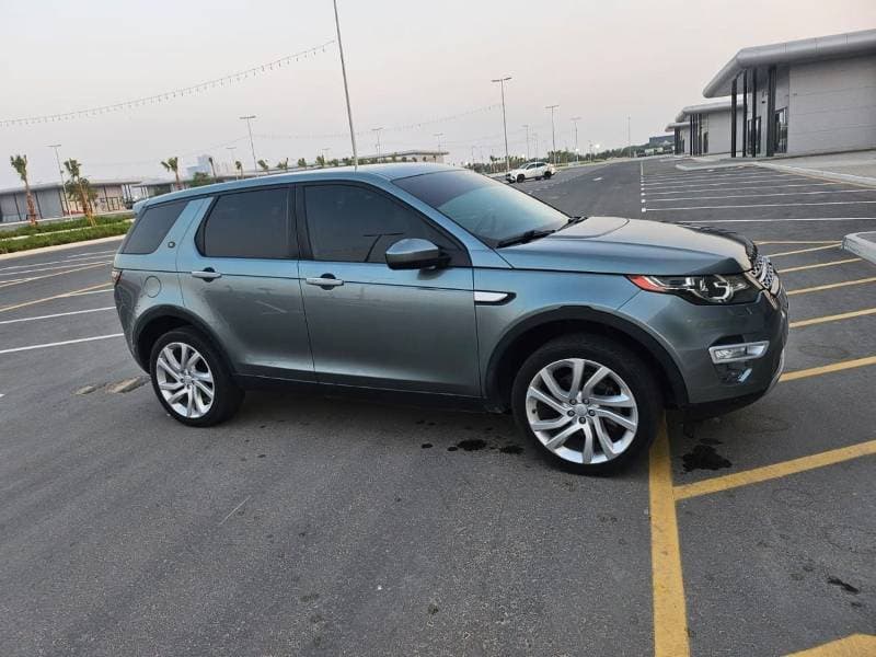 2016 Land Rover Discovery Sport thumbnail 3