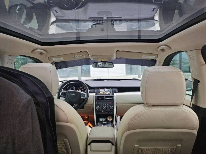 2016 Land Rover Discovery Sport thumbnail 9