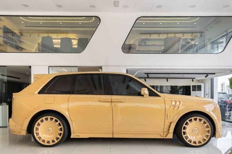 2025 Rolls Royce Cullinan thumbnail 7
