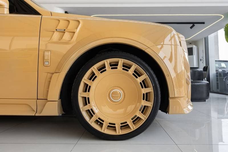 2025 Rolls Royce Cullinan thumbnail 8