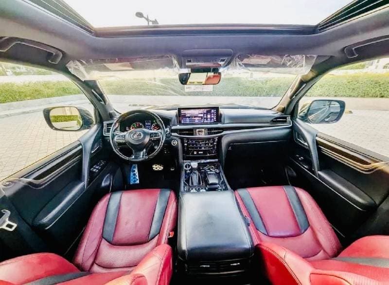 2018 Lexus LX570 thumbnail 8