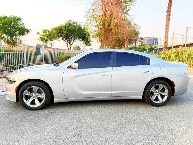 2019 Dodge Charger thumbnail 4