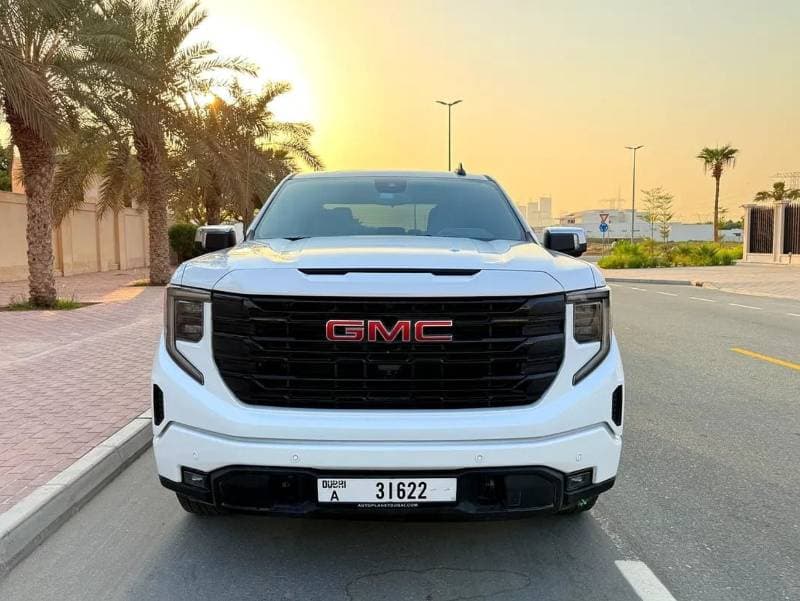 2024 GMC Sierra thumbnail 5