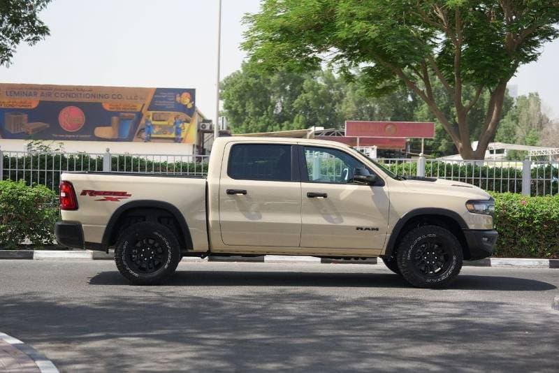 2025 RAM 1500 thumbnail 6