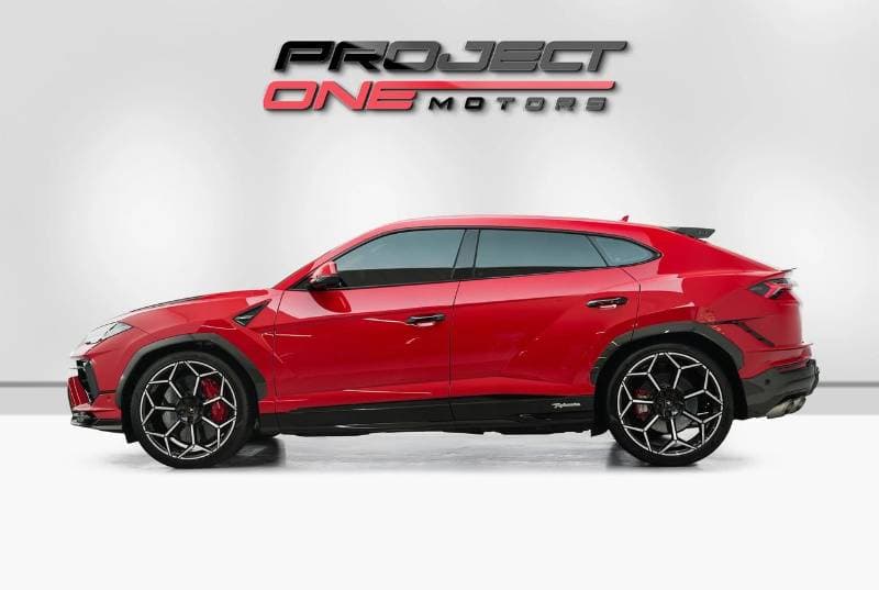 2024 Lamborghini Urus thumbnail 3