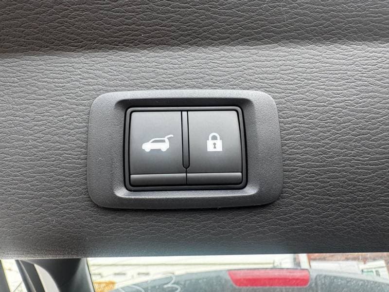2026 Mitsubishi Outlander thumbnail 5