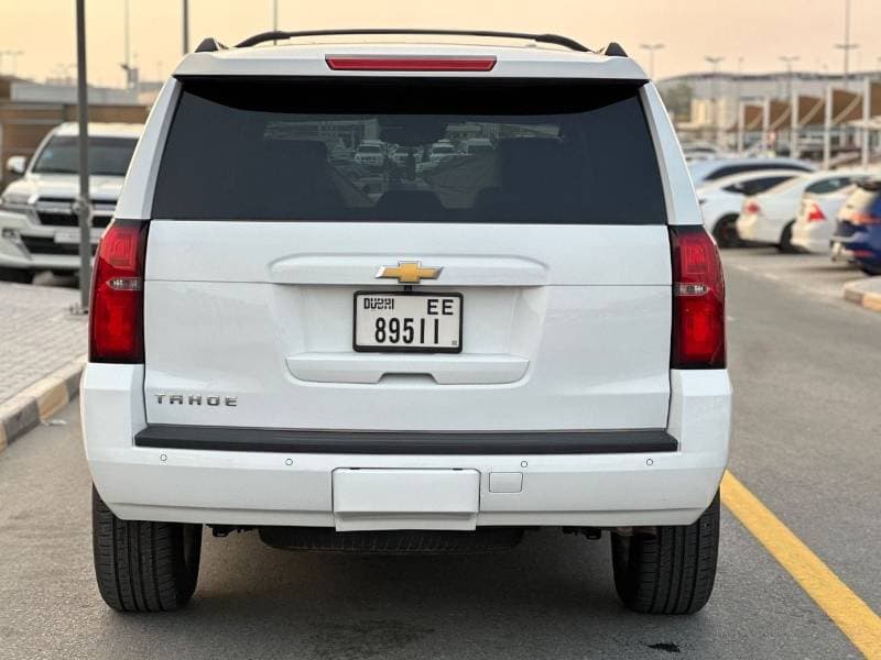 2016 Chevrolet Tahoe thumbnail 2