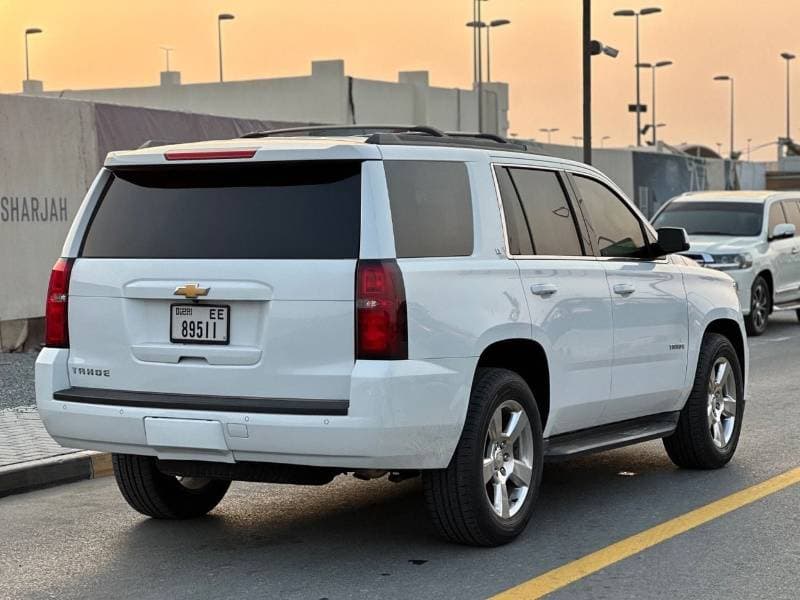 2016 Chevrolet Tahoe thumbnail 4
