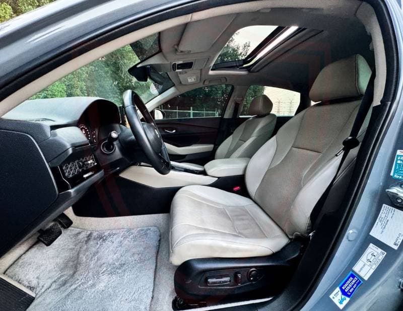2023 Honda Accord thumbnail 9