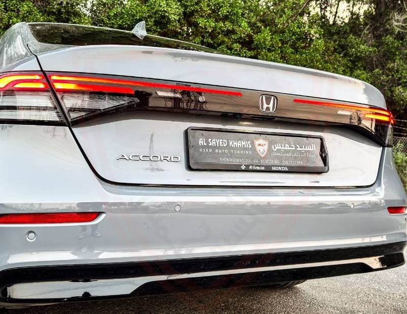 2023 Honda Accord thumbnail 8