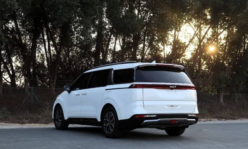 2024 Kia Carnival thumbnail 5