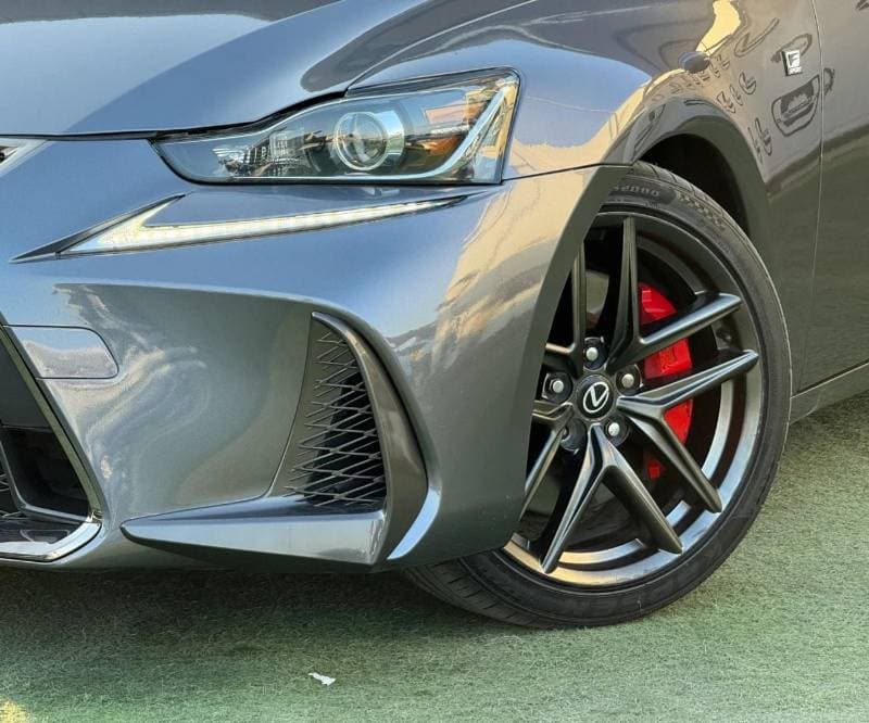 2017 Lexus IS300 thumbnail 3
