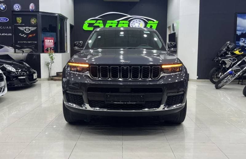 2023 Jeep Grand Cherokee thumbnail 3