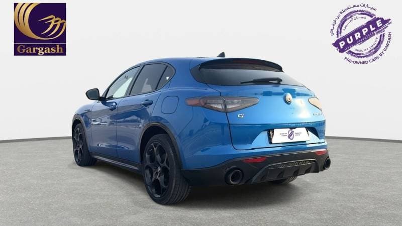 2024 Alfa Romeo Stelvio thumbnail 5