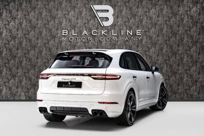 2022 Porsche Cayenne thumbnail 4