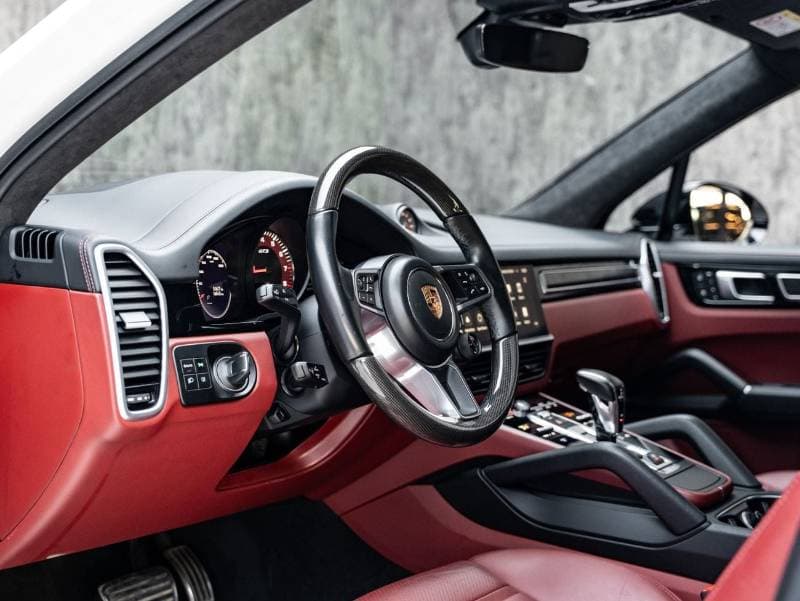 2022 Porsche Cayenne thumbnail 10