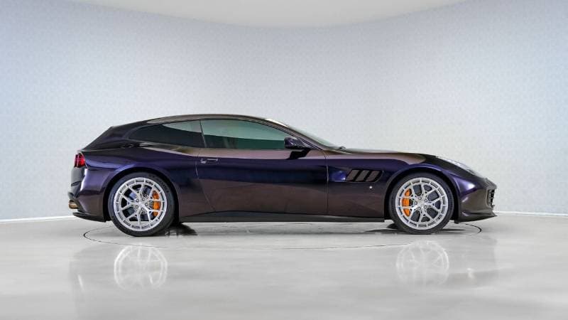 2017 Ferrari GTC4 thumbnail 3