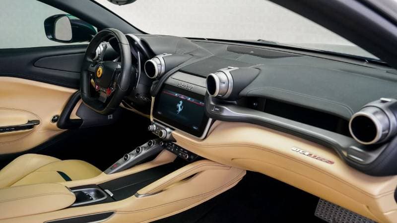 2017 Ferrari GTC4 thumbnail 7
