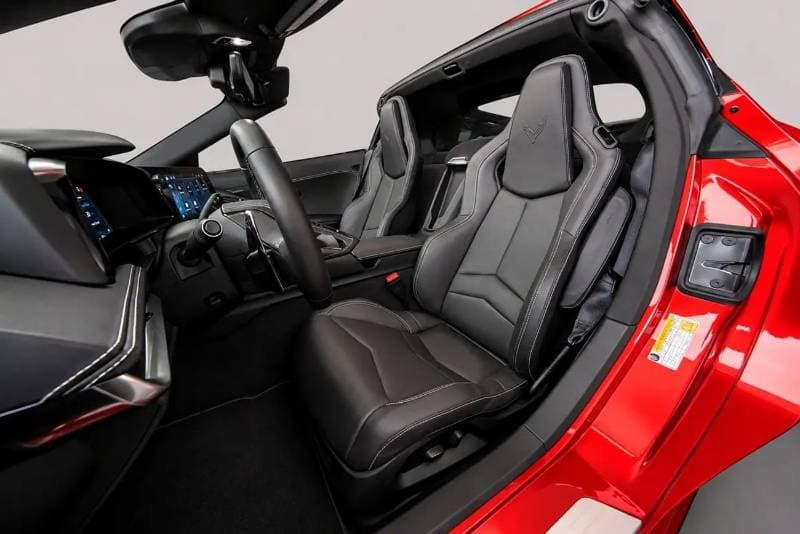 2025 Chevrolet Corvette thumbnail 5